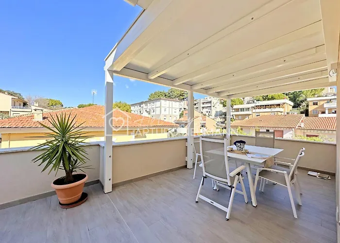 Διαμέρισμα 127 - Appartamento Trilocale Al Secondo Piano Con Doppi Servizi, A Numana, In Ottima Posizione, Aria Condizionata - Spiaggia White Beach Club Omaggio Dal Lun Al Ven Fino Al 02-08